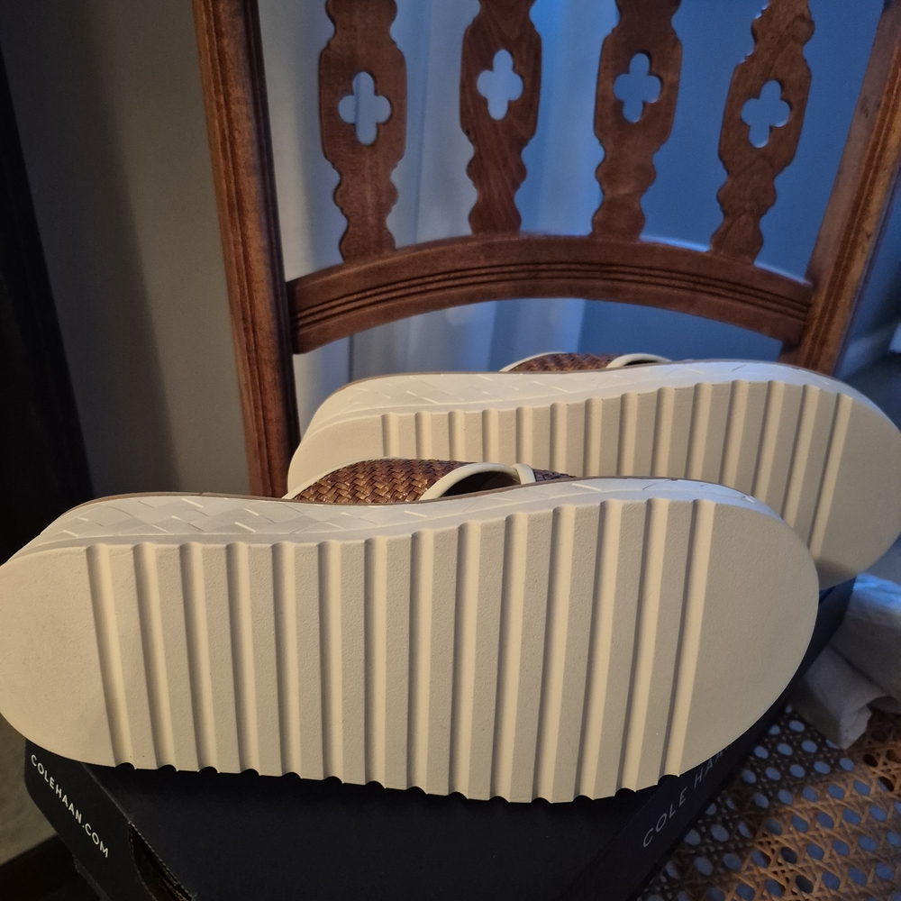 NIB Cole Haan Tan Woven Slide Sandals - Picture 3 of 5